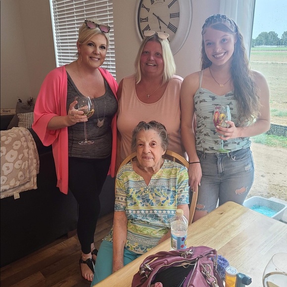 Meet your Posher, Kerry - Picture 6 of 16